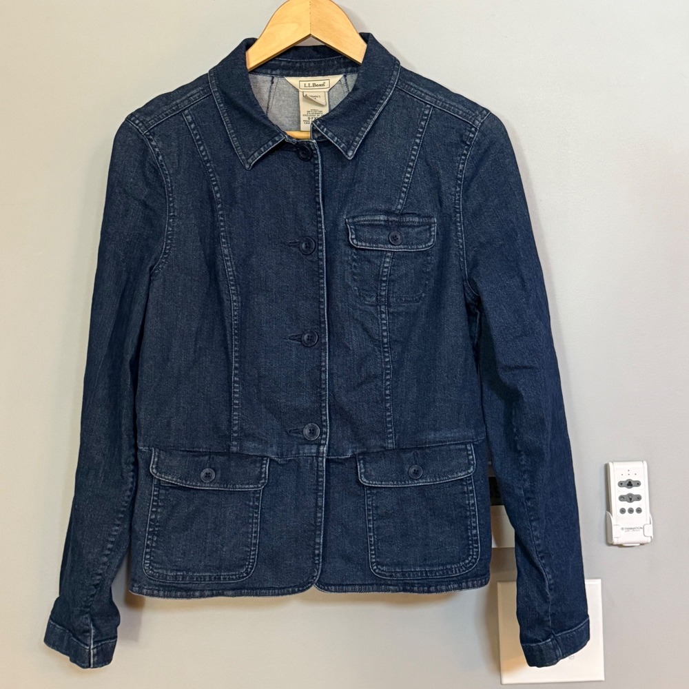 LL Bean Womens Denim Jacket Size Medium Blue Button Front Casual Blazer